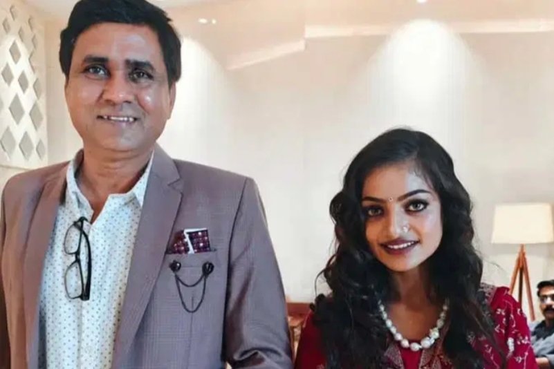 ಹೀರೋಯಿನ್ ಮಾಡೋದಾಗಿ ಹೇಳಿ ರೇಪ್‌ – ಮೊನಾಲಿಸಾಗೆ ಅವಕಾಶ ನೀಡಿದ್ದ ನಿರ್ದೇಶಕ ಅರೆಸ್ಟ್‌